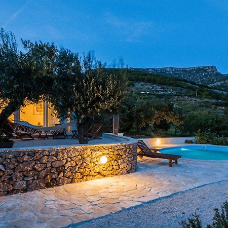 Holiday Home Zlatni San - Private Heated Pool Bol Ngoại thất bức ảnh