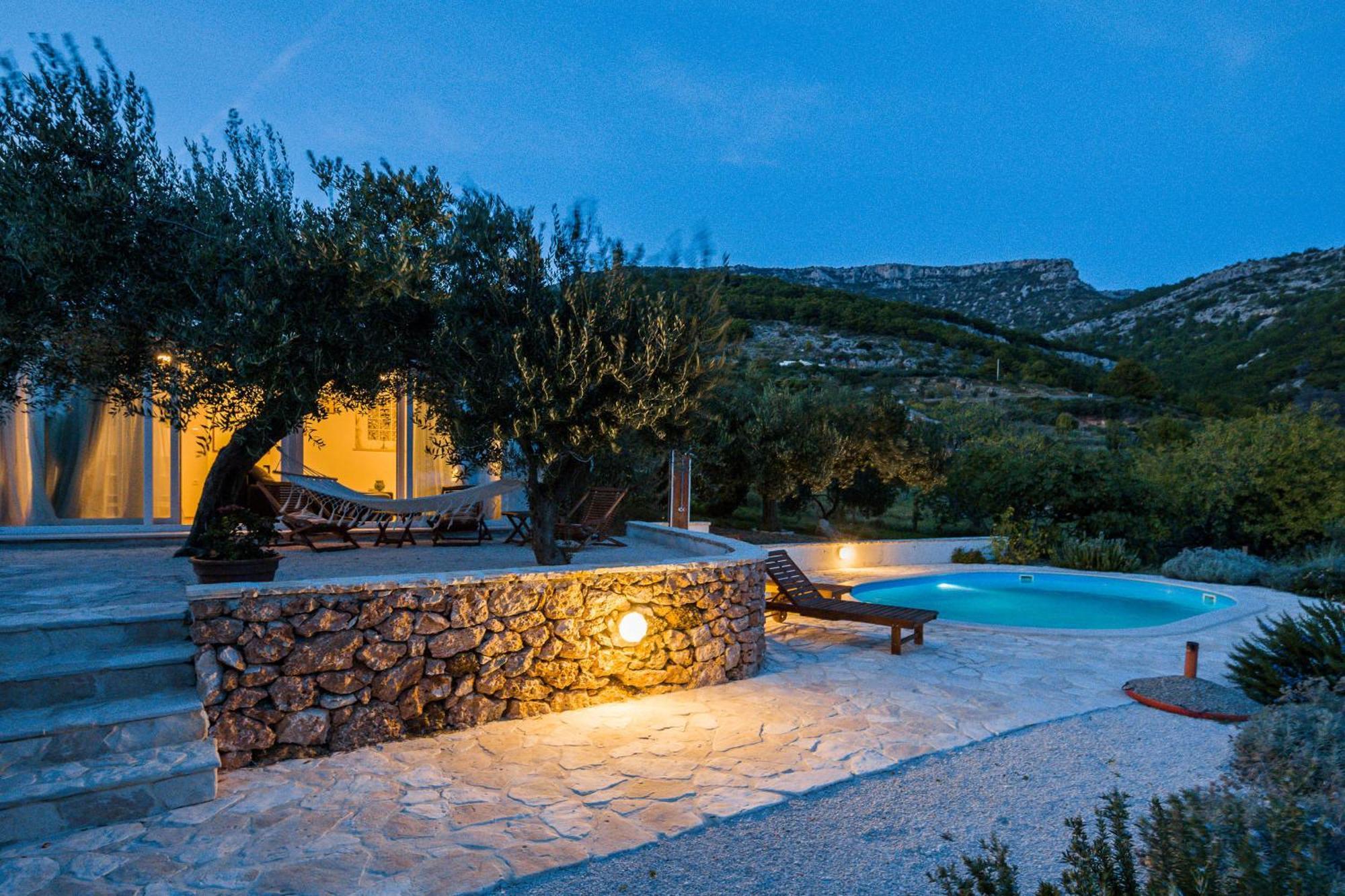 Holiday Home Zlatni San - Private Heated Pool Bol Ngoại thất bức ảnh